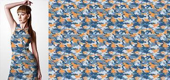 27019v Materiał ze wzorem motyw moro (kamuflaż) w odcieniach niebieskiego, szarości i pomarańczowego